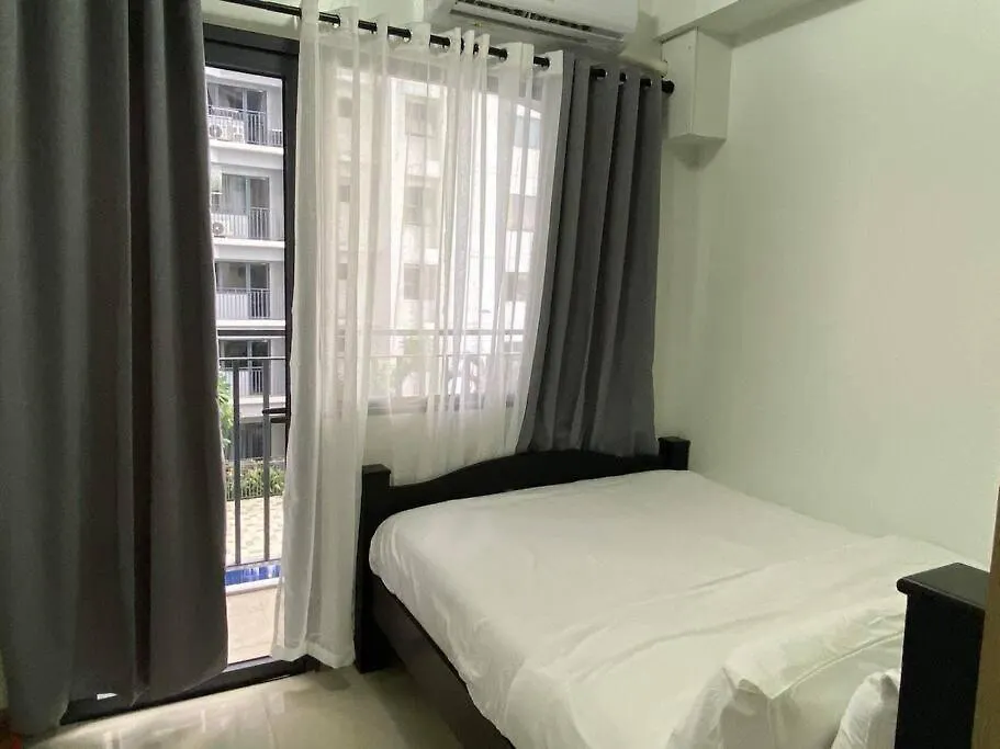 Shore Residence D22 Shortwalk Moa Balconypoolview Manila 0*,  Philippines
